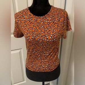 NWT Gaze Cheetah Print Crop Top